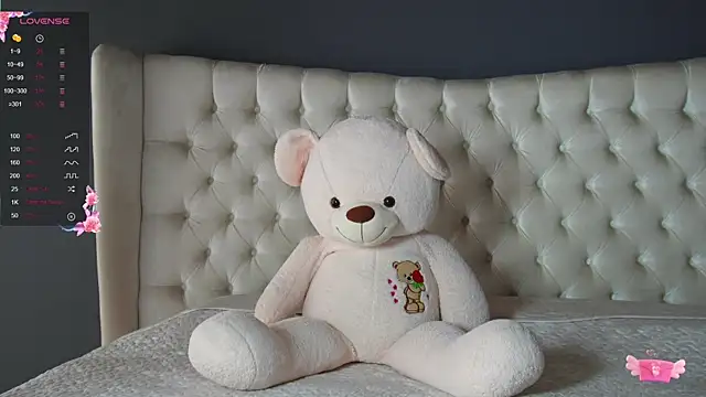 Snapshot of nichole_bree_ chatting on 02-27-25, 07:15 nichole bree online show from 02-27-25, 07:15