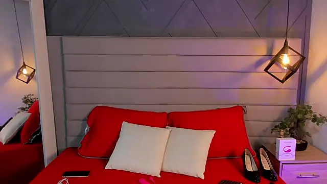 LadyLuminary online show from 11-12-25, 07:57