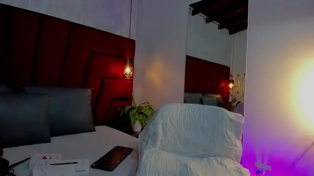 LadyLuminary online show from 07-11-26, 07:38