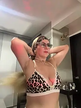 LARIANA RIVERA23 online show from 02-24-25, 04:27