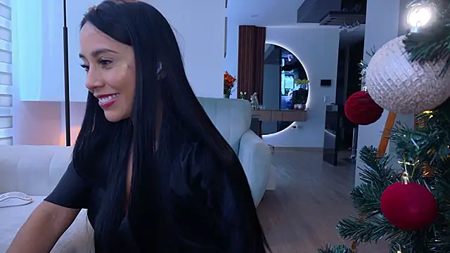 Miarouss3 online show from 11-26-25, 01:12