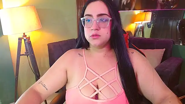 Sofiia davis23 online show from 11-18-25, 02:43