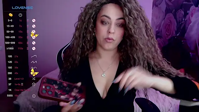 Snapshot of _Just_a_queen_3 chatting on 12-04-24, 05:55  Just a queen 3 online show from 12-04-24, 05:55