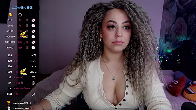 Snapshot of _Just_a_queen_3 chatting on 01-02-25, 11:20  Just a queen 3 online show from 01-02-25, 11:20