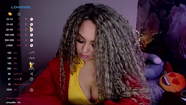 Snapshot of _Just_a_queen_3 chatting on 02-20-25, 05:51  Just a queen 3 online show from 02-20-25, 05:51