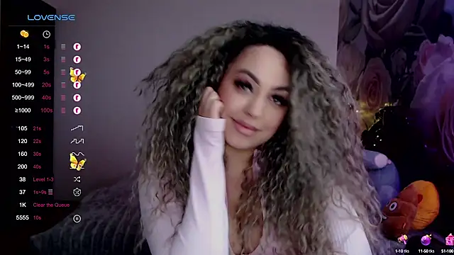 Snapshot of _Just_a_queen_3 chatting on 02-24-25, 06:15  Just a queen 3 online show from 02-24-25, 06:15