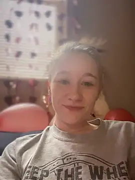 Snapshot of sage__marie chatting on 02-05-25, 02:37 sage marie online show from 02-05-25, 02:37