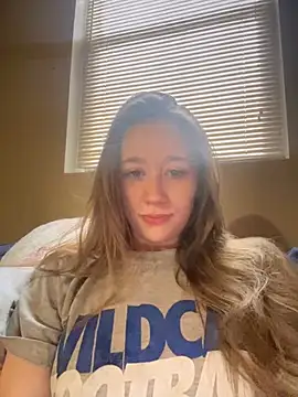 Snapshot of sage__marie chatting on 02-21-25, 01:22 sage marie online show from 02-21-25, 01:22