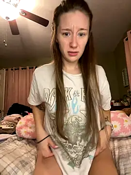 Snapshot of sage__marie chatting on 09-09-25, 10:15 sage marie online show from 09-09-25, 10:15