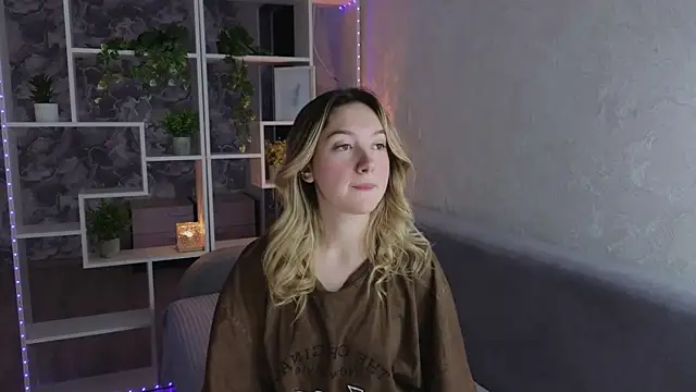 Snapshot of flawless_angell chatting on 11-30-25, 06:01 flawless angell online show from 11-30-25, 06:01