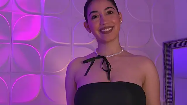 Snapshot of Amy_Sin chatting on 02-03-25, 03:27 Amy Sin online show from 02-03-25, 03:27