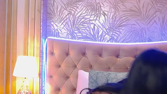 ScarletLenox online show from 01-31-25, 01:02