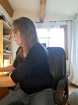 SpiceLea online show from 12-12-24, 02:55