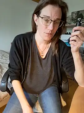 SpiceLea online show from 03-03-25, 12:37