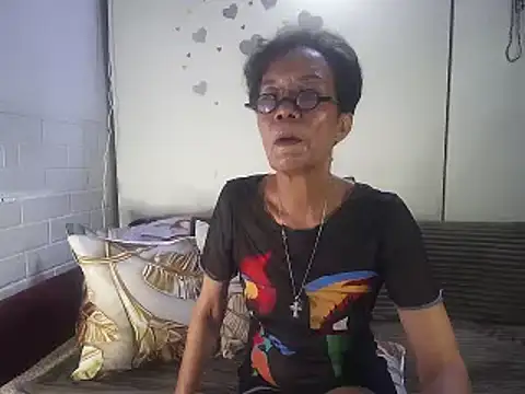 Snapshot of Medusa_64 chatting on 11-13-25, 01:10 Medusa 64 online show from 11-13-25, 01:10