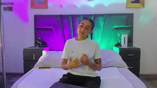 AndreaAndKarina online show from 01-19-25, 12:50