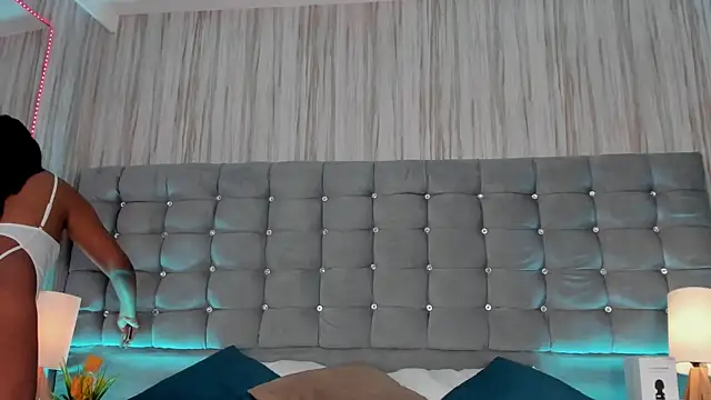 Poacahontasfg online show from 10-11-25, 04:01