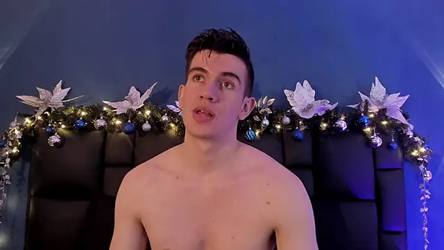 Snapshot of MikaelSlow chatting on 11-25-25, 04:34 MikaelSlow online show from 11-25-25, 04:34