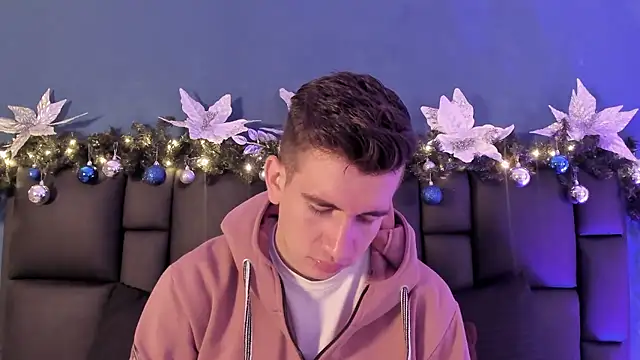 MikaelSlow online show from 01-08-26, 03:53