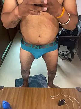 manoj1226 online show from 12-29-24, 08:11