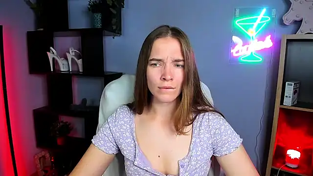 kenzie x online show from 09-12-25, 04:23