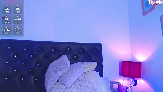 Snapshot of Samara_Hillss chatting on 10-11-25, 01:09 Samara Hillss online show from 10-11-25, 01:09