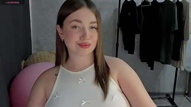Diana twerk online show from 05-31-26, 12:23