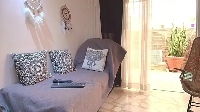 MarilynDavies online show from 03-22-25, 04:37