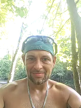 Snapshot of ROCKHARDDADDY86 chatting on 07-01-26, 01:45 ROCKHARDDADDY86 online show from 07-01-26, 01:45