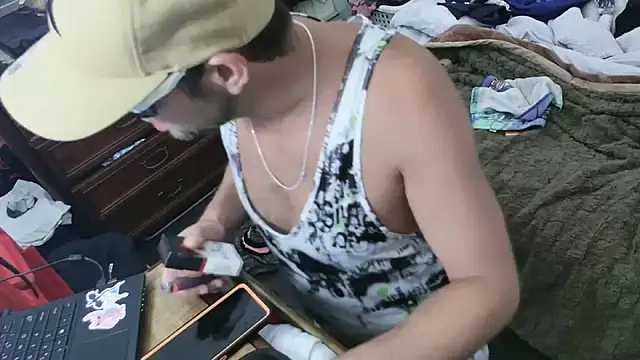 Snapshot of ROCKHARDDADDY86 chatting on 07-28-26, 02:57 ROCKHARDDADDY86 online show from 07-28-26, 02:57