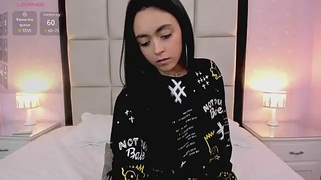 HannaClarrk  online show from 02-10-25, 03:32