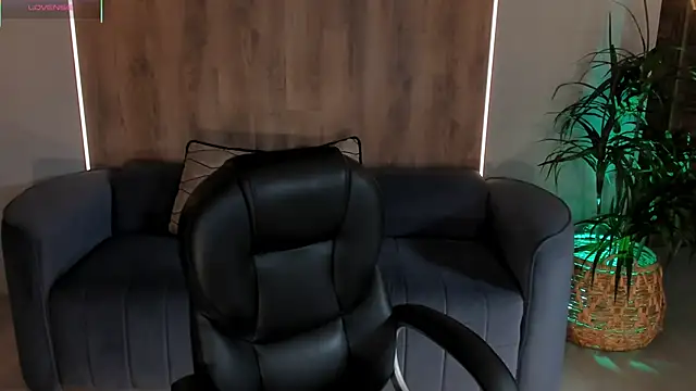 AngelicaVega online show from 10-29-25, 07:26