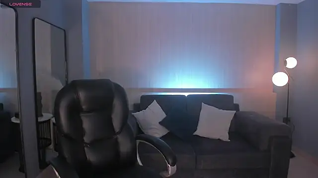 MarianneLane online show from 03-05-26, 08:05