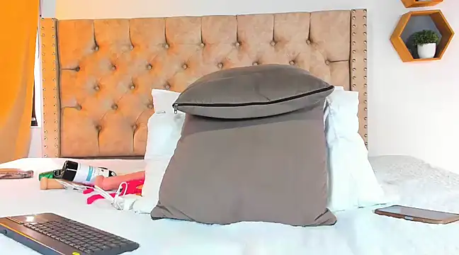 Anya Texas online show from 03-14-25, 07:34