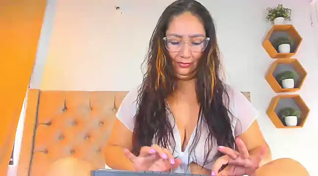 Anya Texas online show from 03-18-25, 09:53