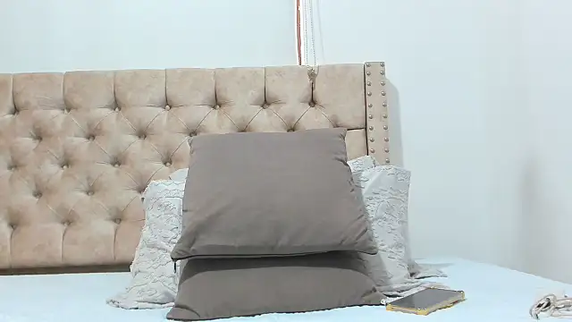 Anya Texas online show from 09-14-25, 07:35