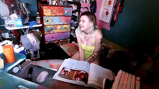 Esteem369 online show from 03-17-25, 05:27