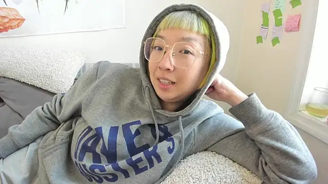 luxgray online show from 04-11-26, 06:45