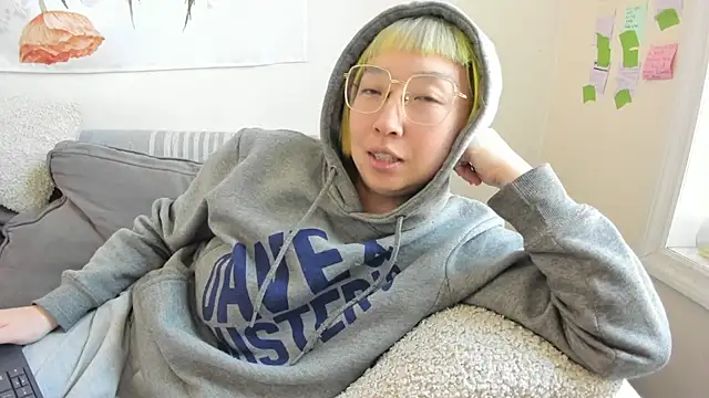 luxgray online show from 04-12-26, 05:18