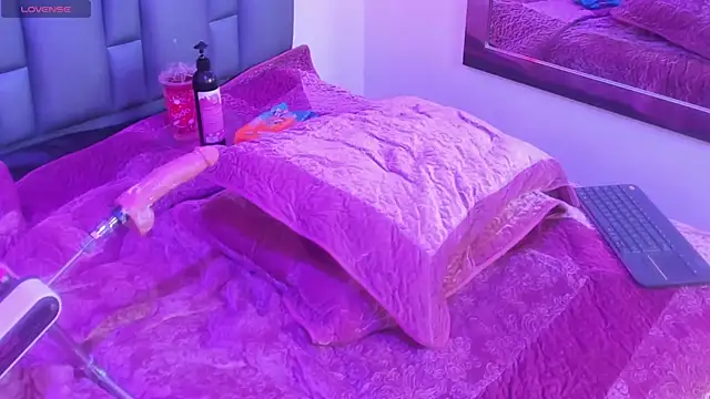 brithanyadams23 online show from 02-15-25, 08:33