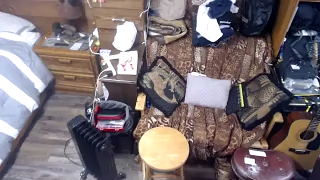 tongueispowerr6d9 online show from 01-09-25, 07:31