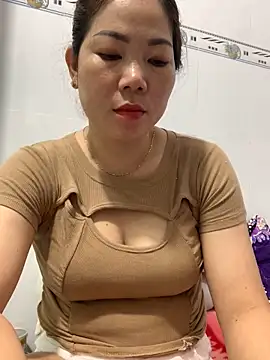 Baby-bigtits online show from 03-09-25, 04:27