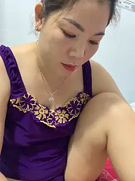 Baby-bigtits online show from 03-10-25, 01:10