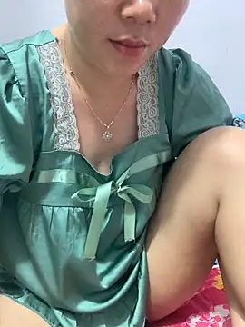 Baby-bigtits online show from 09-28-25, 12:32