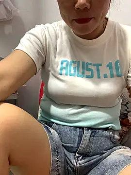 Baby-bigtits online show from 10-30-25, 12:45