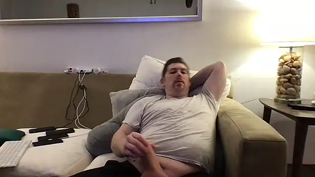 Rock Pierce online show from 09-17-25, 05:09