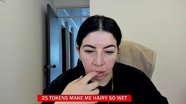 Im coco online show from 03-20-25, 02:32