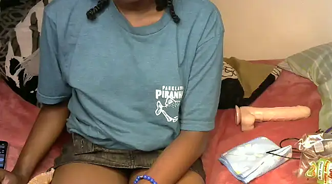 Snapshot of sweet_rozie chatting on 03-08-25, 04:06 sweet rozie online show from 03-08-25, 04:06