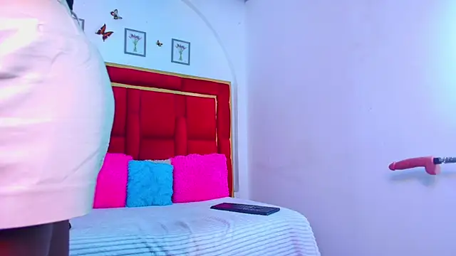 CoralHarrinson online show from 09-16-25, 08:10