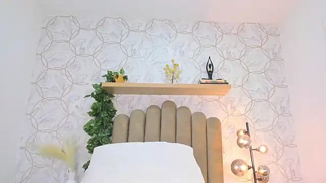 Snapshot of Roma__love chatting on 11-05-25, 12:16 Roma love online show from 11-05-25, 12:16